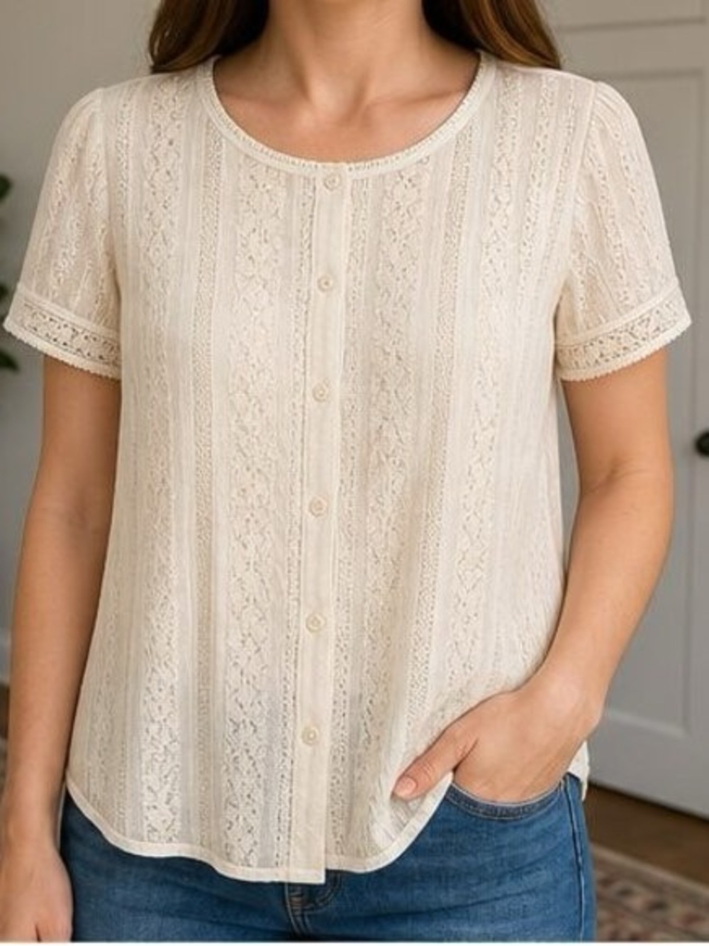Women’s Cream Lace Button-Front Top - Picture 2 of 6